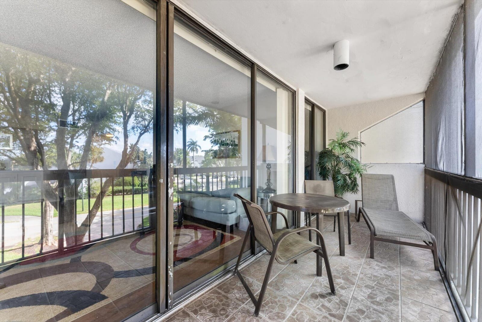 1832 Bridgewood Drive — photo 9