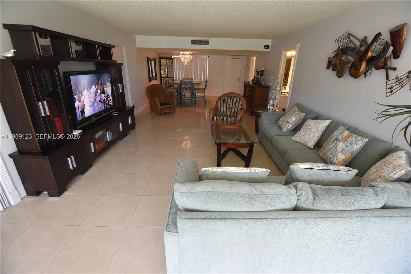 3800 Oaks Clubhouse Drive 309 — photo 1