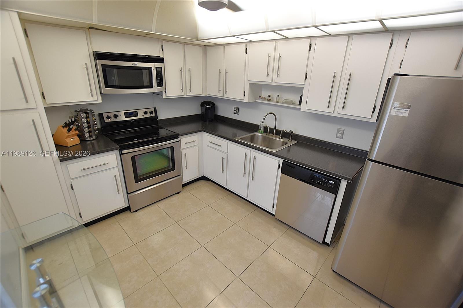 3800 Oaks Clubhouse Drive 309 — photo 4