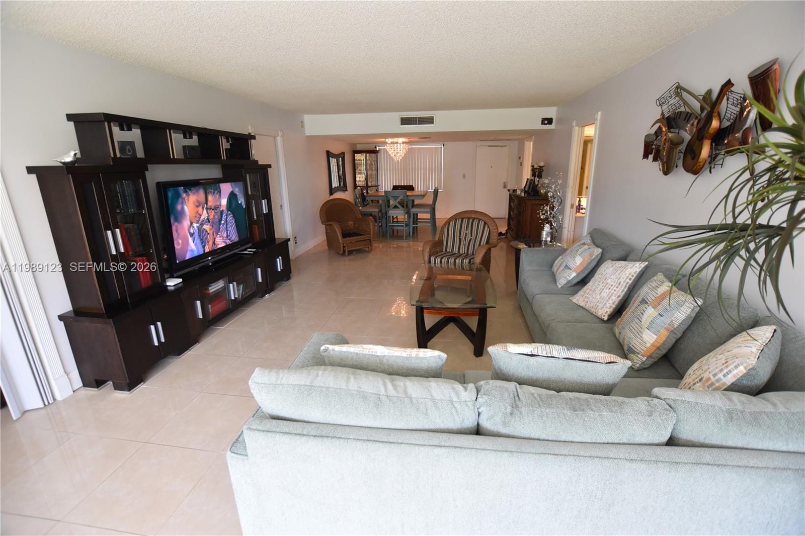 3800 Oaks Clubhouse Drive 309 — photo 9