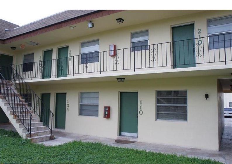 4800 NW 24th Court D214, Lauderdale Lakes, FL 33313, Lauderdale Lakes