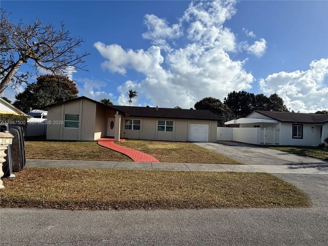 14932 SW 65th Terrace, Miami, FL 33193