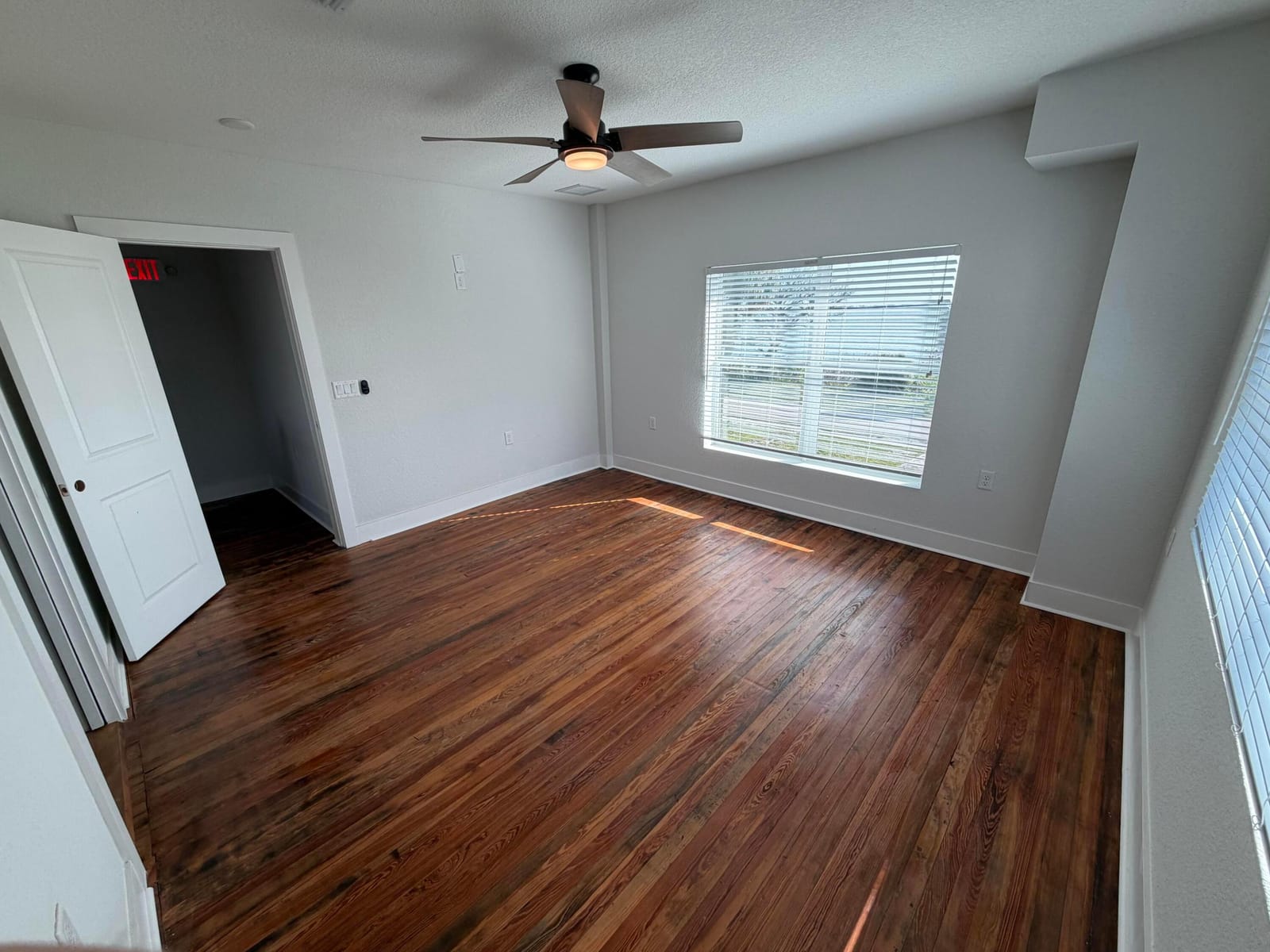 515 S Indian River Drive, Fort Pierce, FL 34950 photo 7