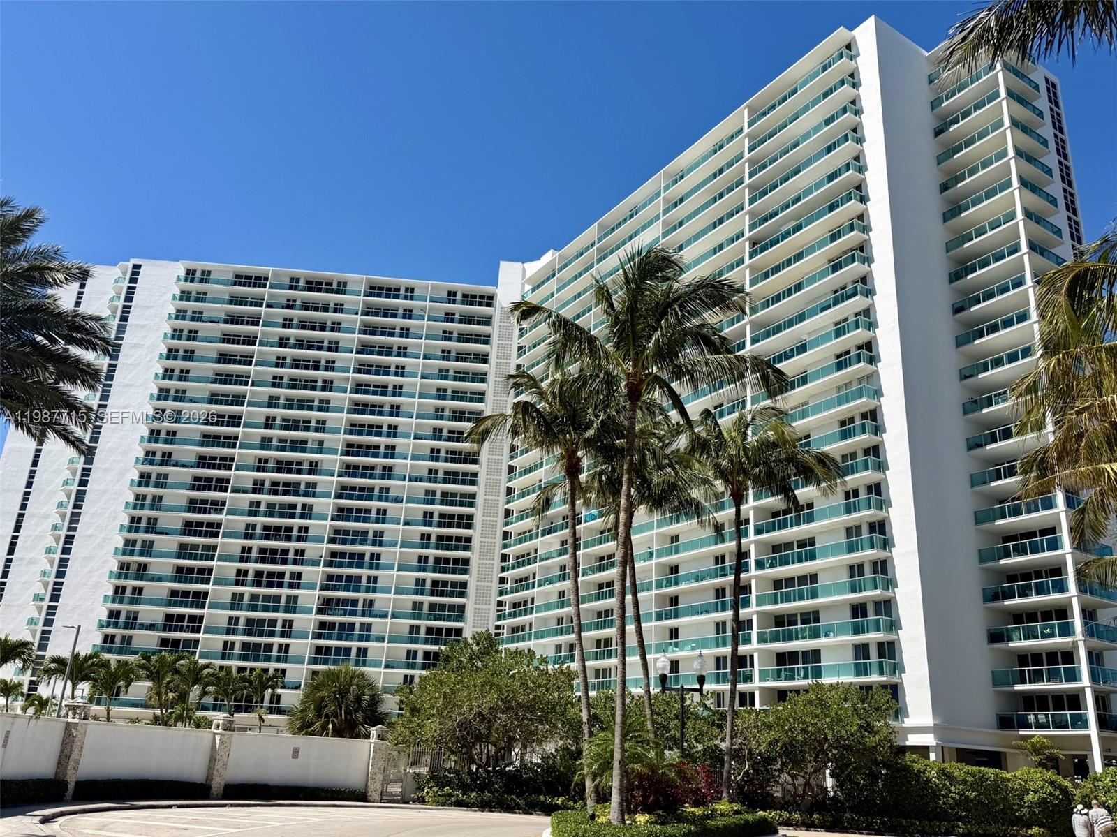 100 Bayview Drive 528, Sunny Isles Beach, FL 33160, Sunny Isles Beach