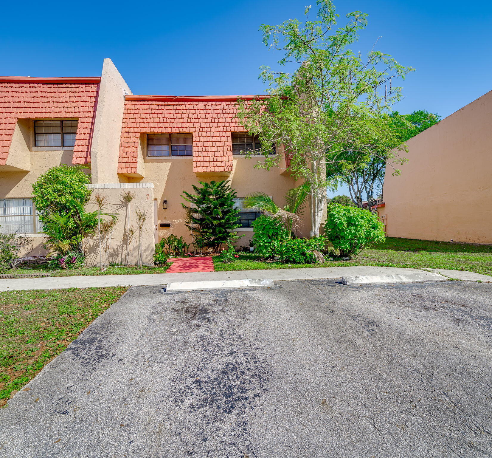 7 Ann Lee Lane, Tamarac, FL 33319, Tamarac