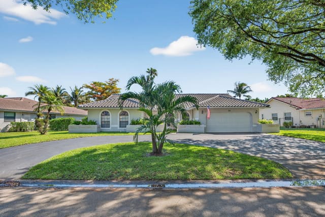 5111 NW 85th Road, Coral Springs, FL 33067