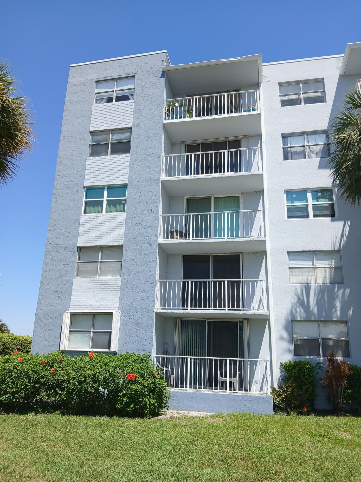 470 Executive Center Drive 4n, West Palm Beach, FL 33401 photo 3