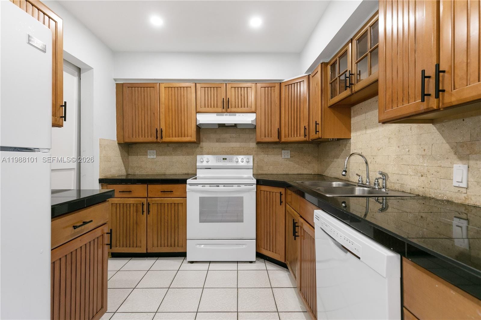 1511 NW 85th Way, Pembroke Pines, FL 33024 photo 19