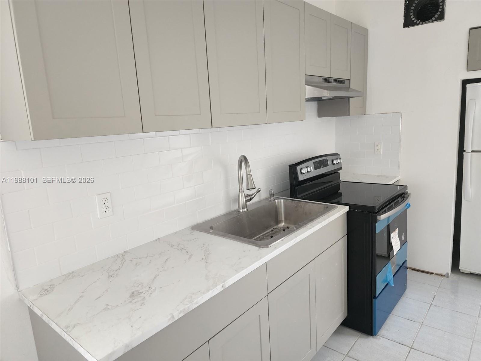 1511 NW 85th Way, Pembroke Pines, FL 33024 photo 27