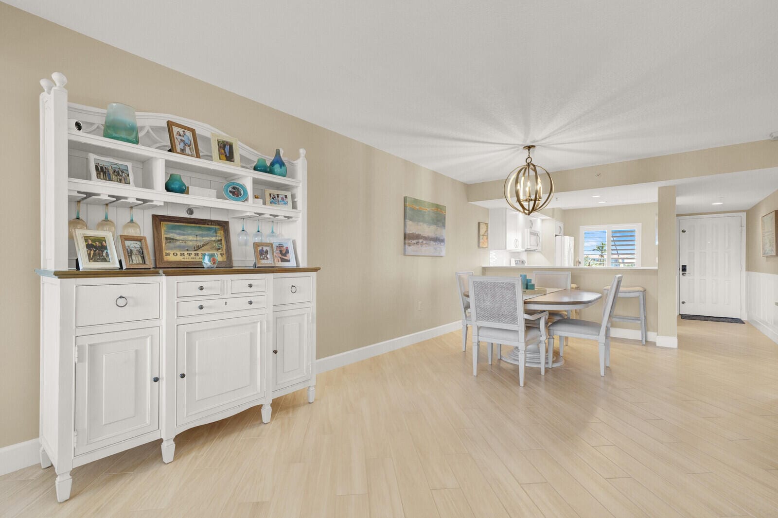 1001 Seafarer Circle 405 — photo 12