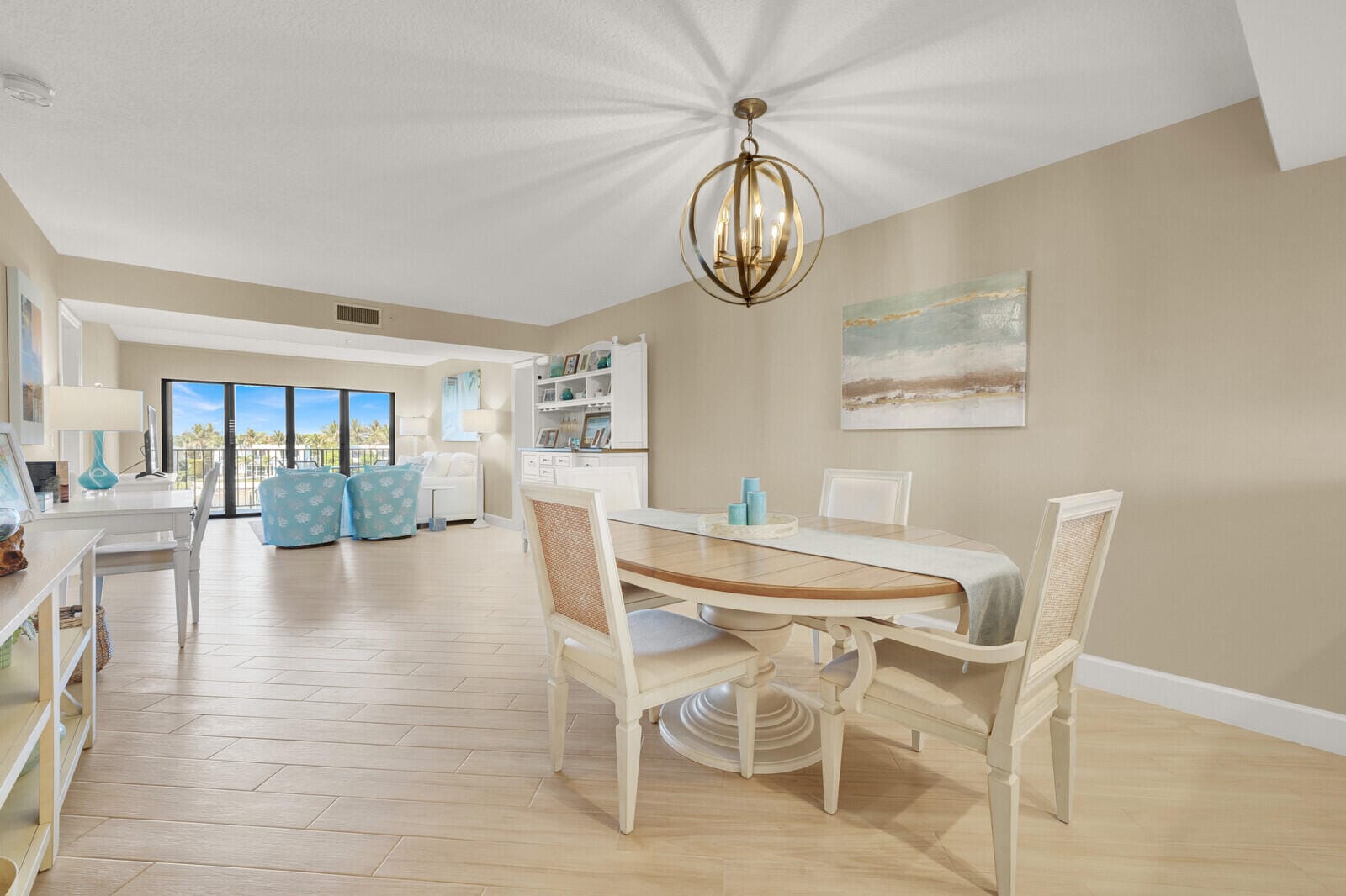 1001 Seafarer Circle 405 — photo 7