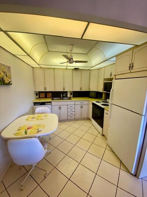 406 Richmond A 406, Deerfield Beach, FL 33442 photo 6