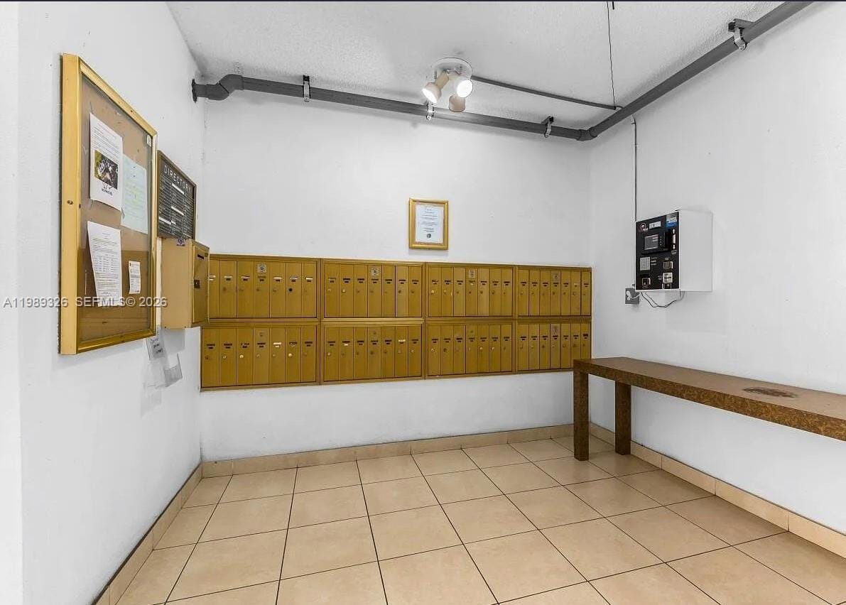 6301 N Fall Circle Drive 213 — photo 10
