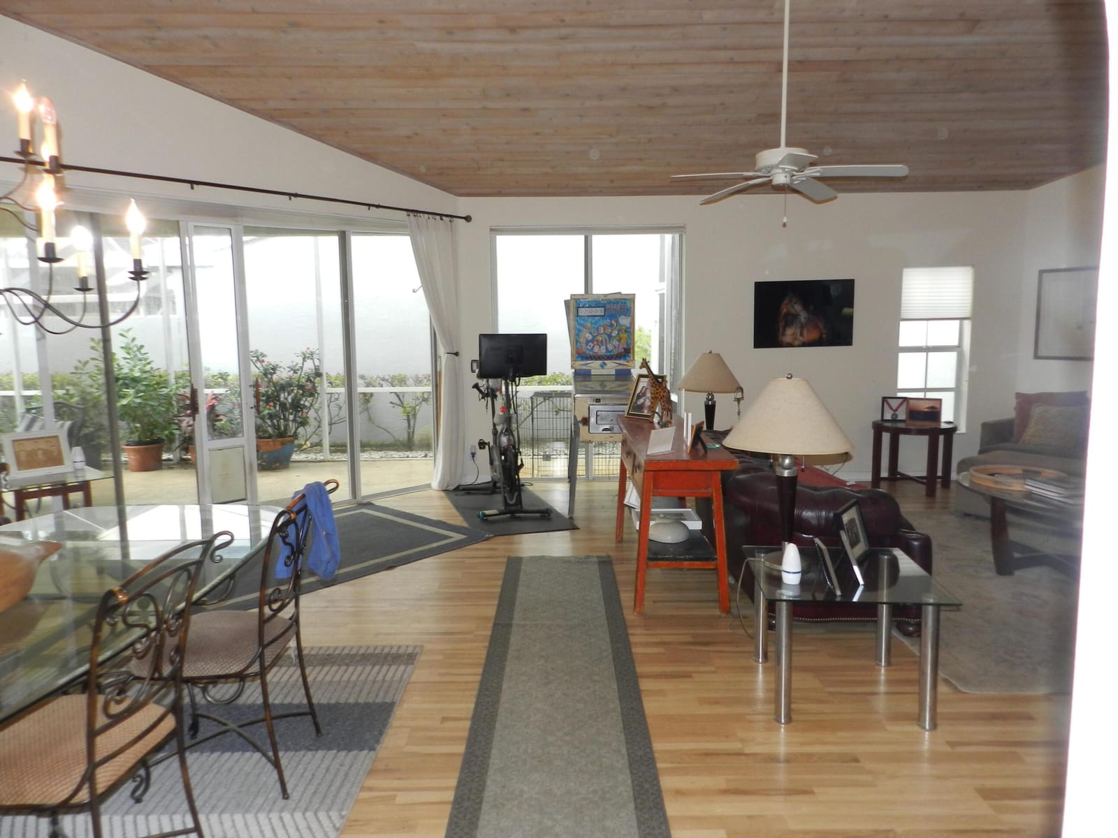 9198 Heathridge Drive — photo 4