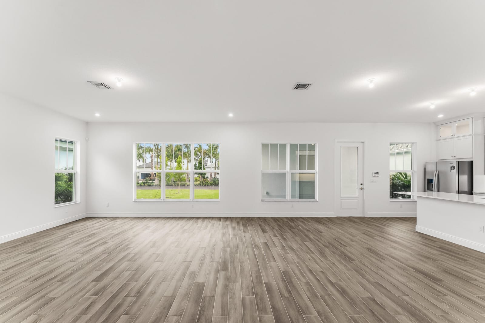 860 SW Newfield Avenue — photo 5