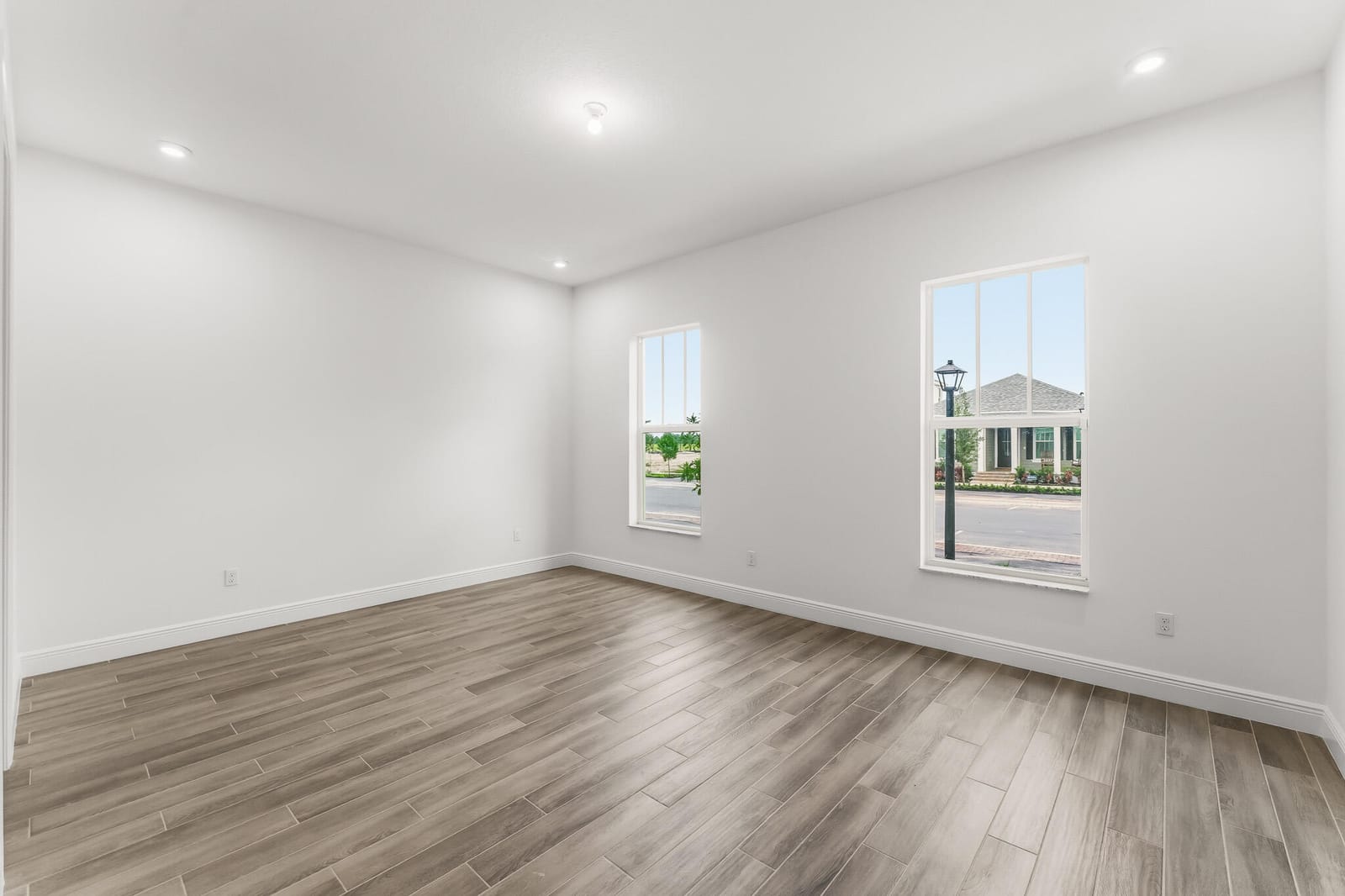 860 SW Newfield Avenue — photo 9