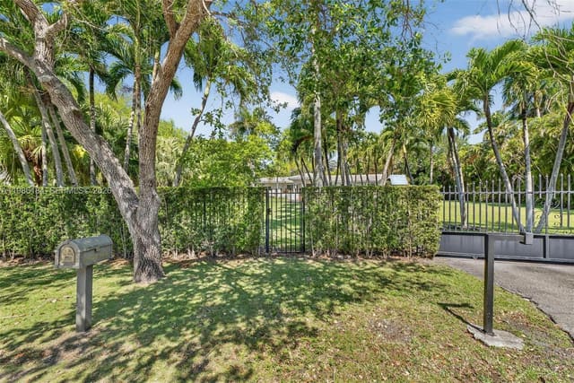 6125 SW 109th Street, sold in Killian Acres, Pinecrest, FL