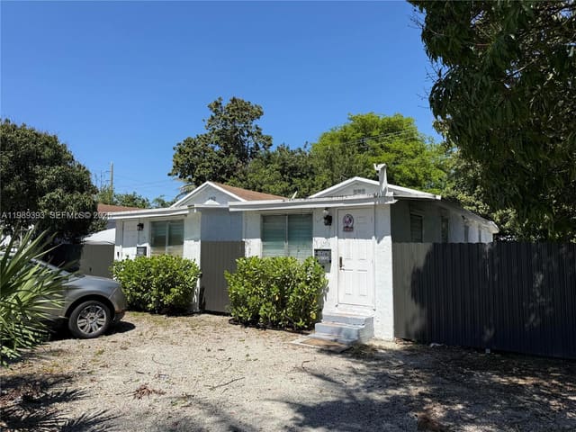10601 SW 173rd Street, sold in West Perrine Addn, Miami, FL
