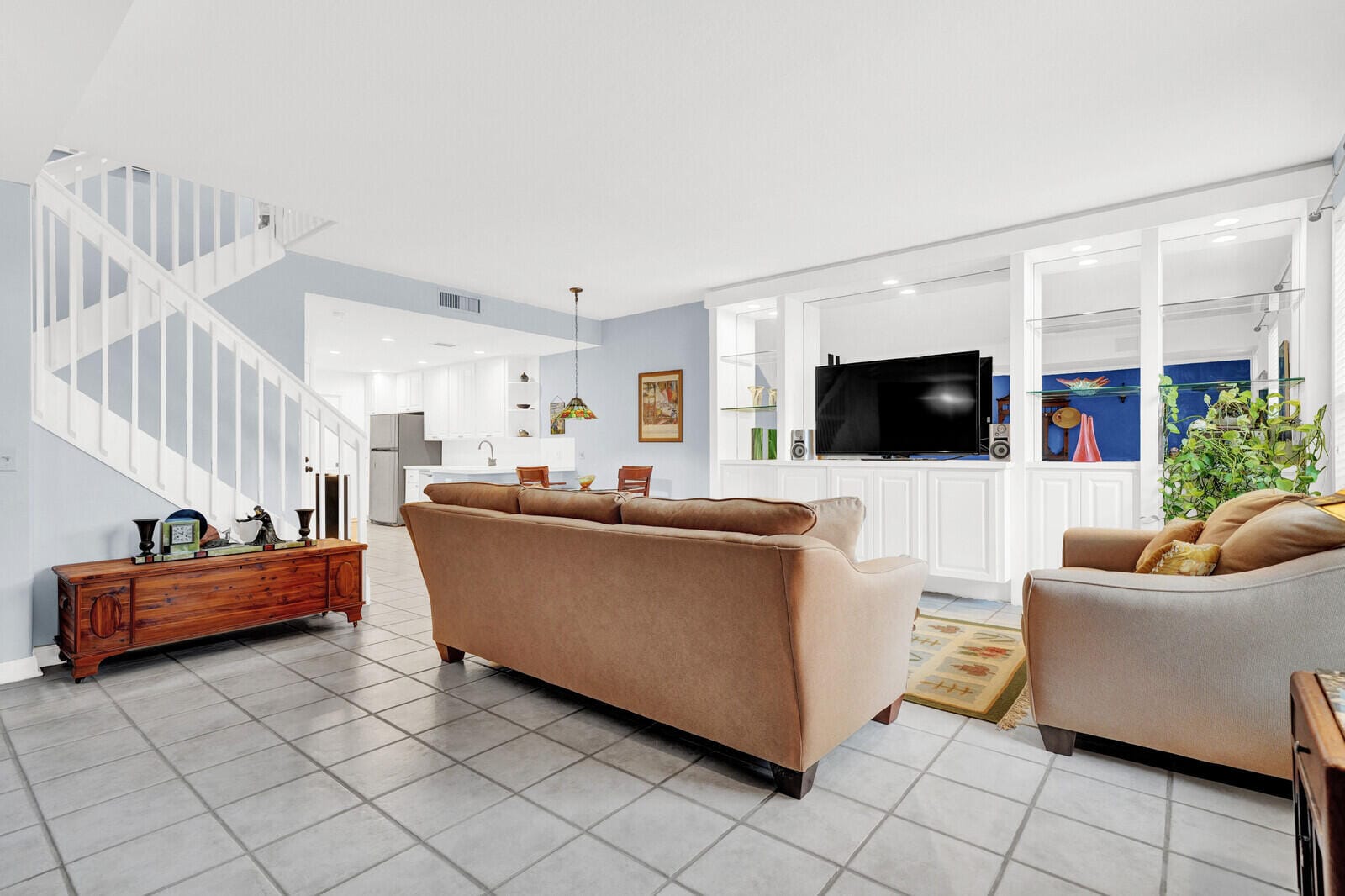 133 Wentworth Court — photo 8