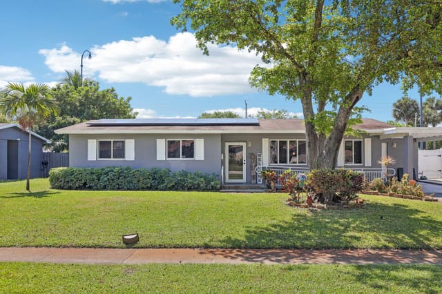 4688 NW 1st Street, sold in Breezeswept Park Estates, Plantation, FL
