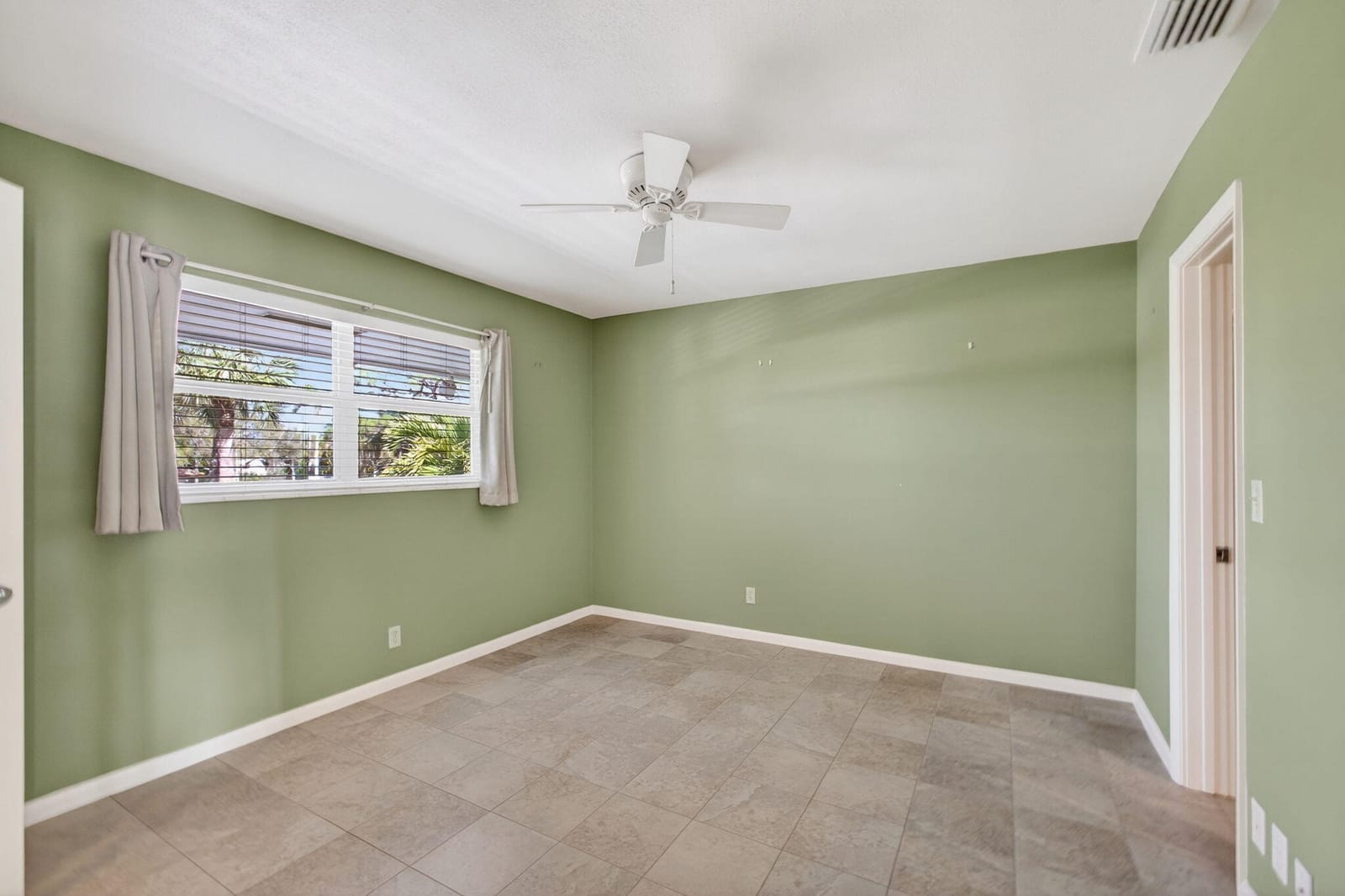478 Tequesta Drive 205, Tequesta, FL 33469 photo 17
