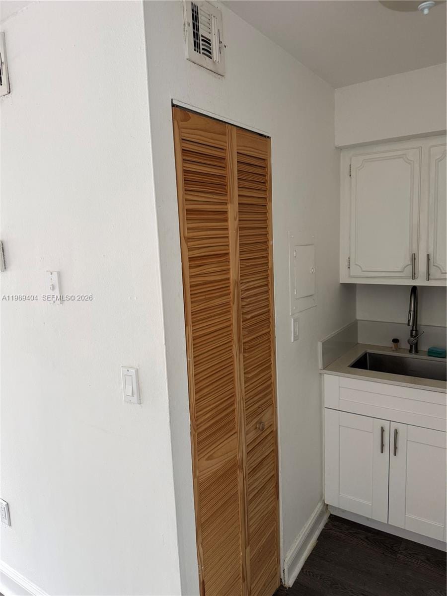 5199 NW 7th Street 111, Miami, FL 33126 photo 3