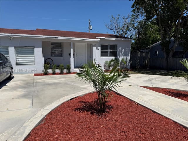 2533 Wiley Street, sold in Sunshine Manor, Hollywood, FL