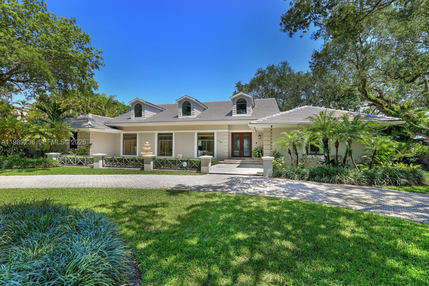 3425 Alhambra Circle — photo 5