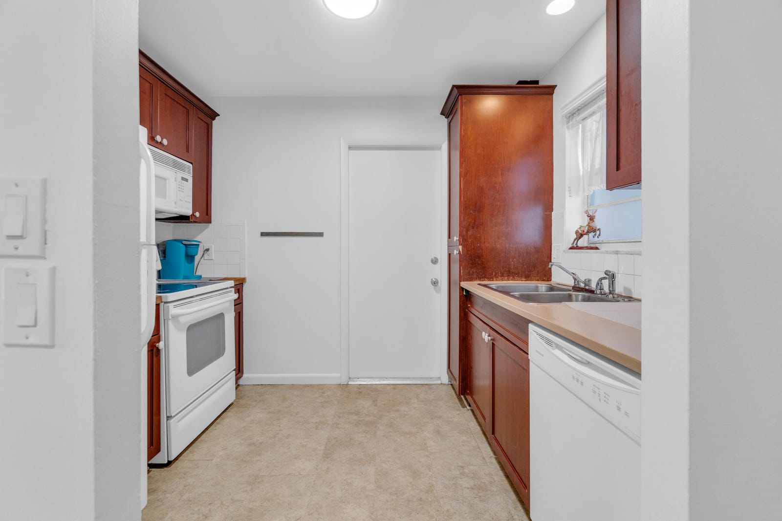 2441 SW 82nd Avenue Unit 301 — photo 5