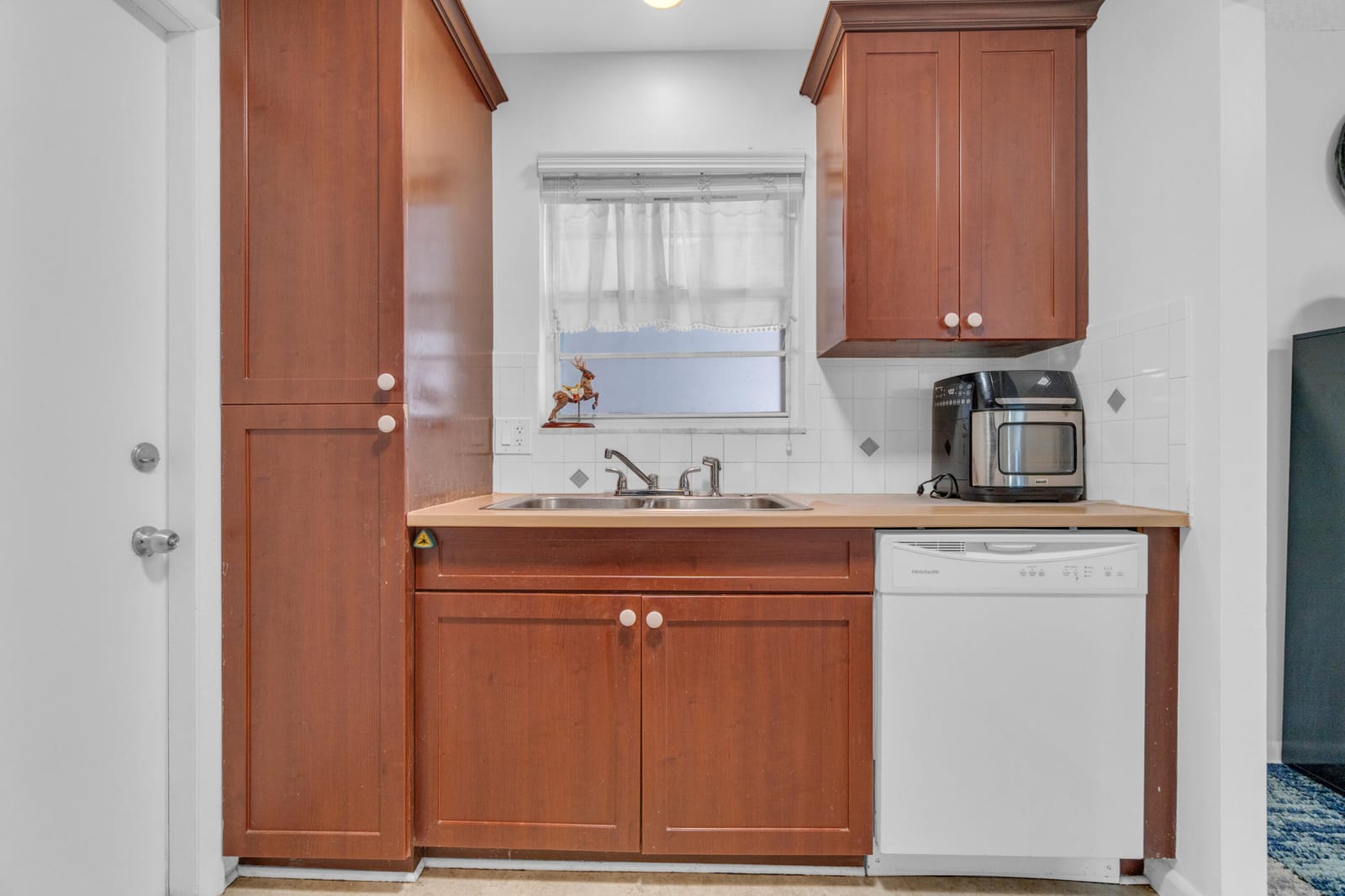 2441 SW 82nd Avenue Unit 301 — photo 8
