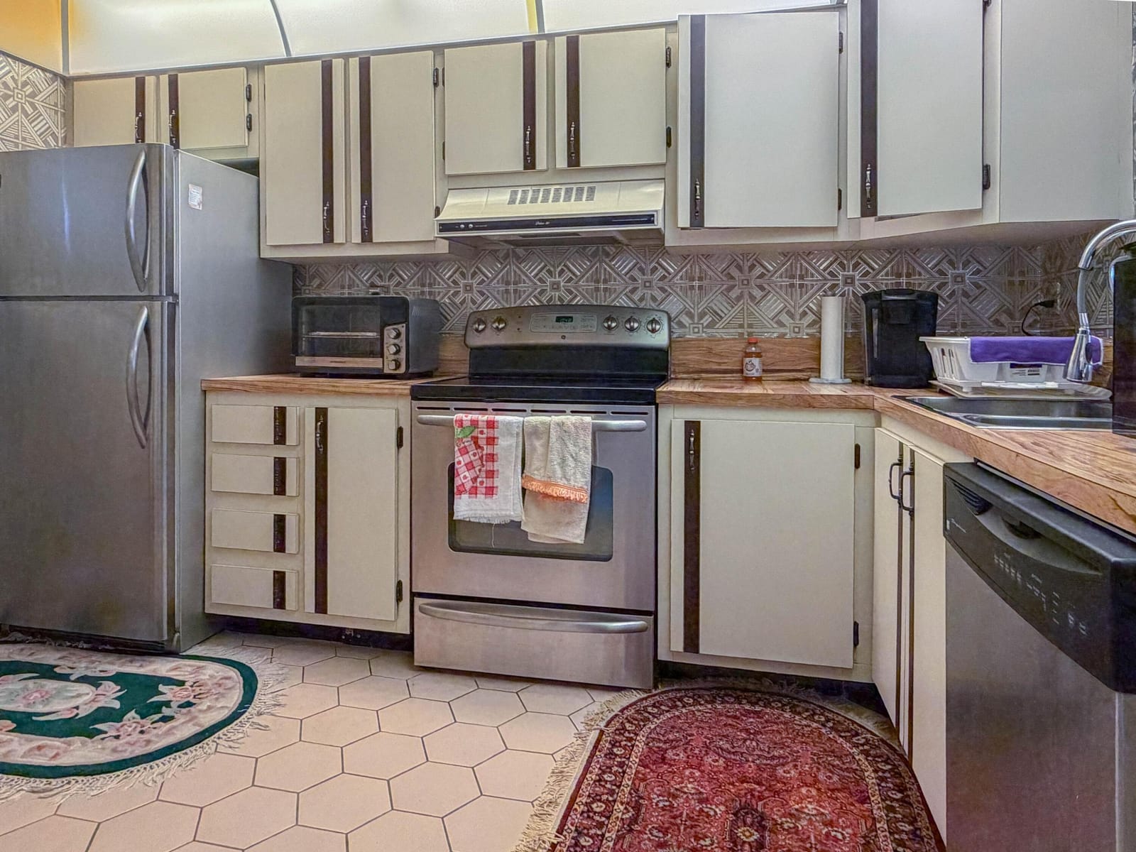 3930 Inverrary Boulevard 304-d, Lauderhill, FL 33319 photo 7