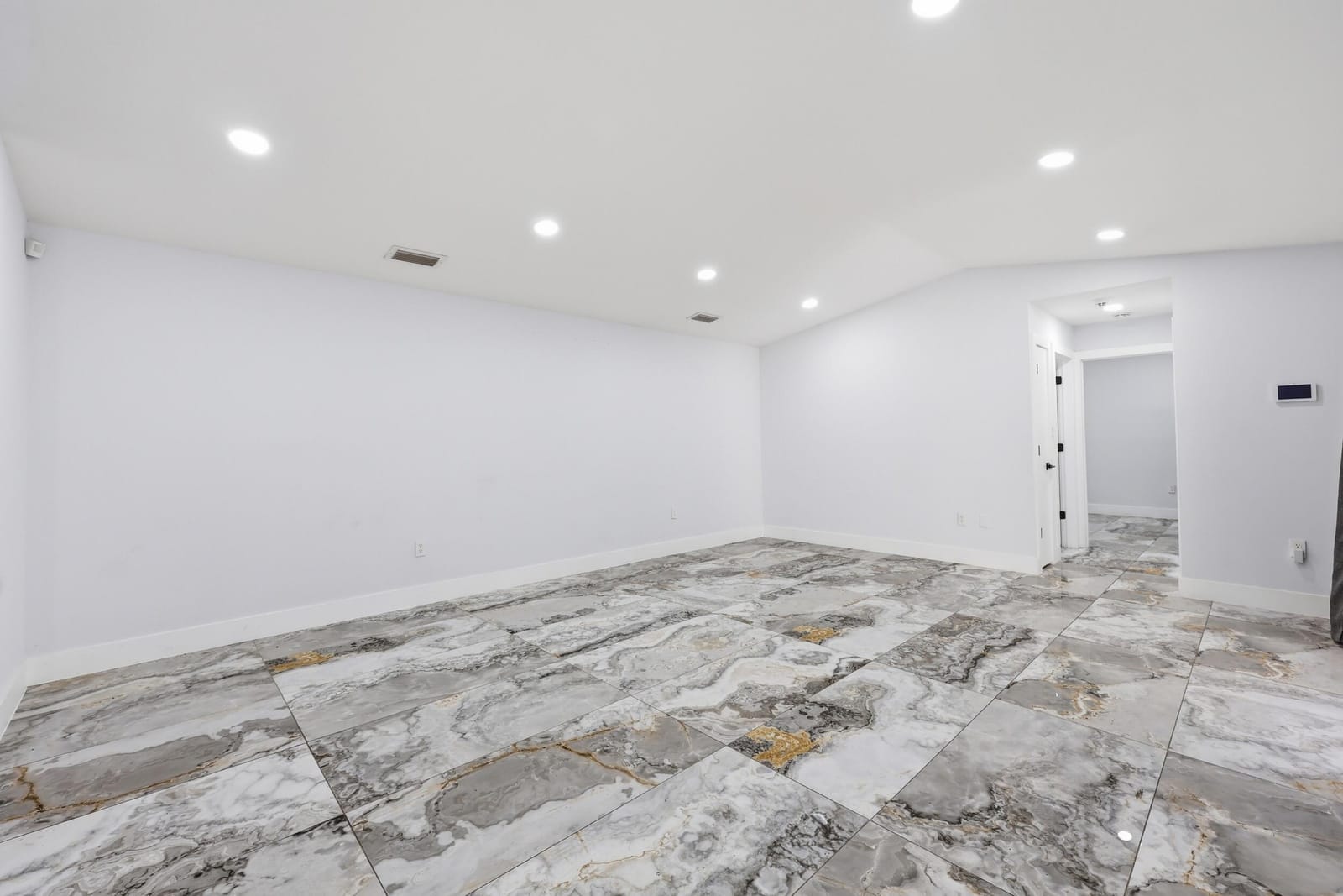 1701 Mariners Cove — photo 4