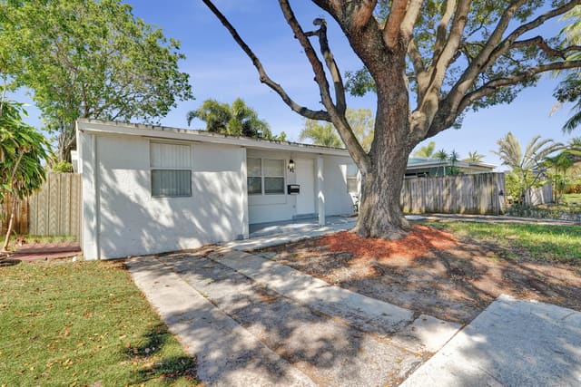 131 NE 51st Street, North Andrews Terrace, Oakland Park, FL