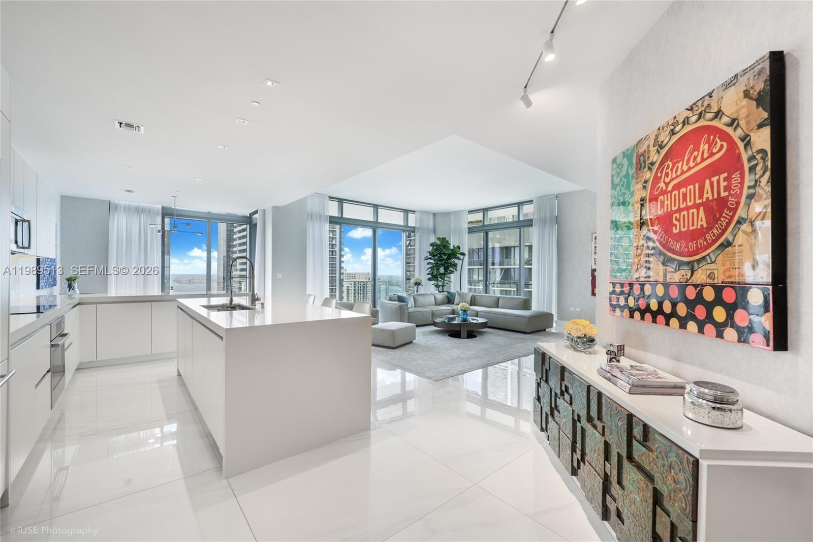 88 SW 7th Street 4101, Miami, FL 33130, Miami