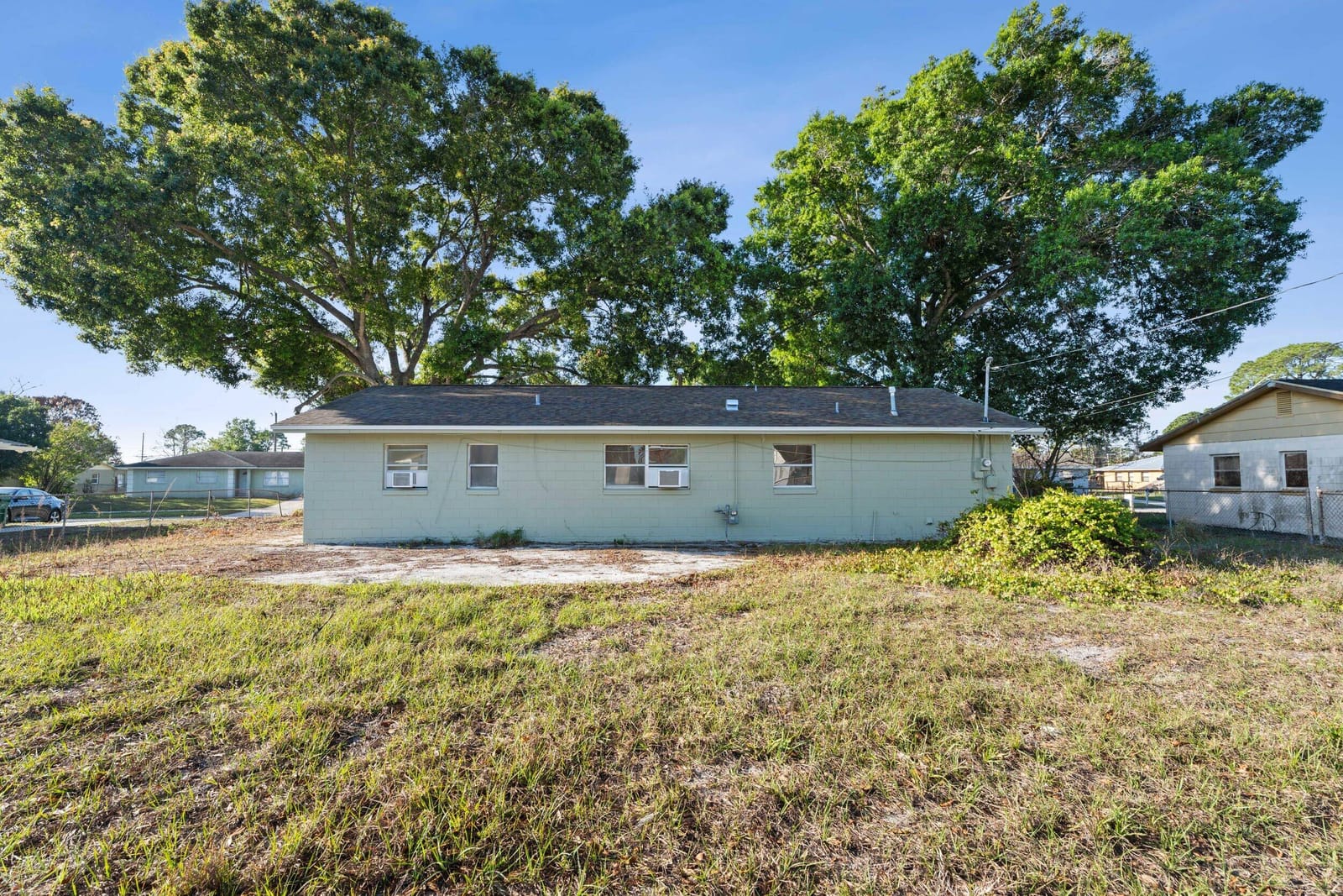 303 Essex Drive, Fort Pierce, FL 34946 photo 23