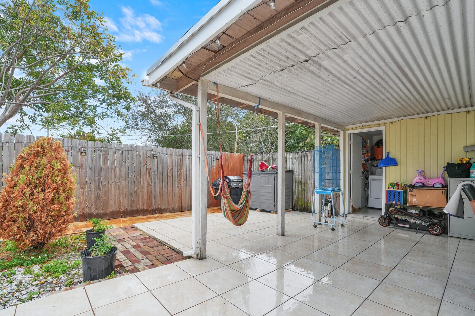 2040 NE 2nd Terrace, Pompano Beach, FL 33060 photo 13