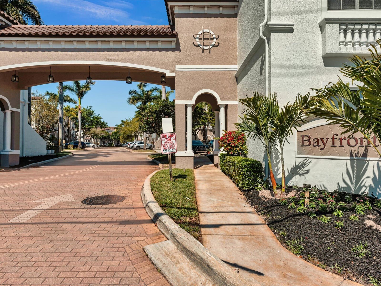 513 Bayfront Drive, Boynton Beach, FL 33435 photo 3