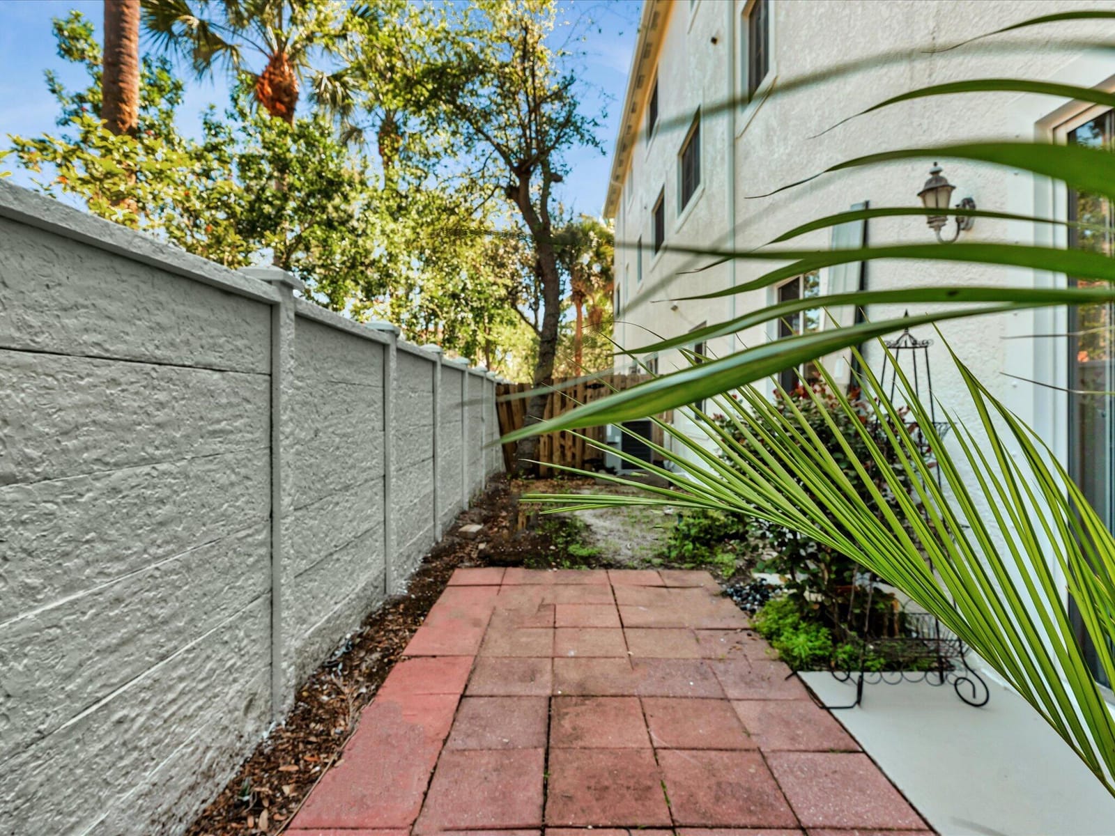 513 Bayfront Drive, Boynton Beach, FL 33435 photo 22