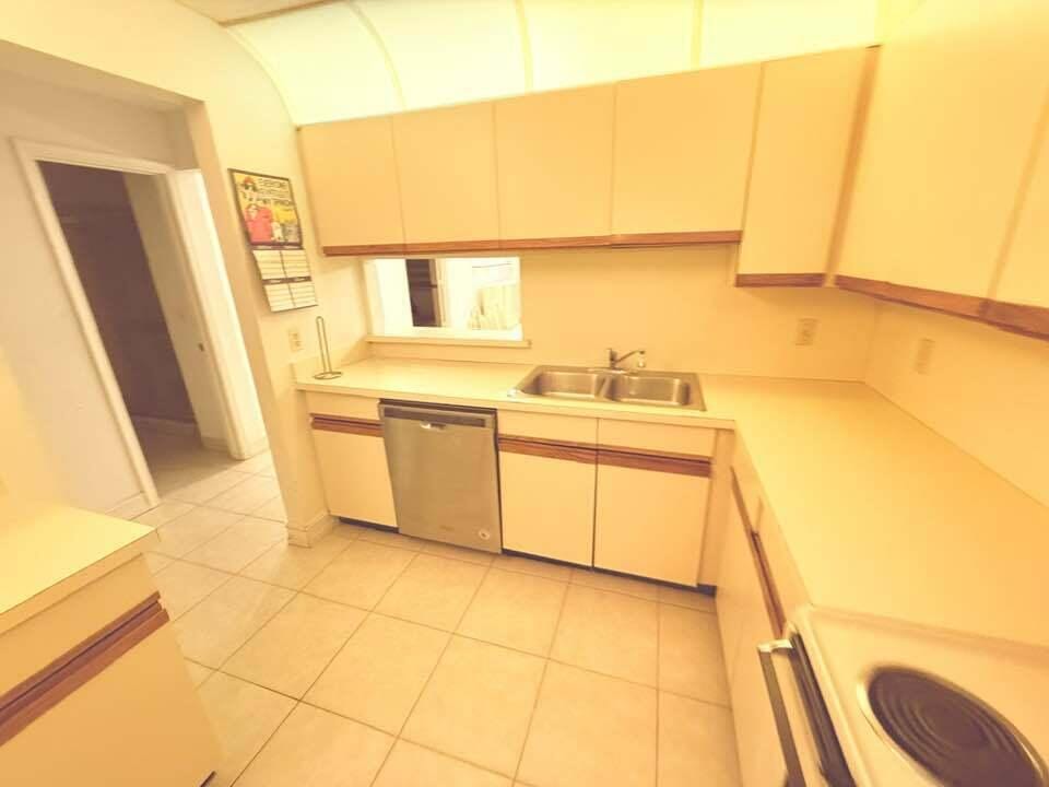 10062 Hickorywood Place, Boynton Beach, FL 33437 photo 13