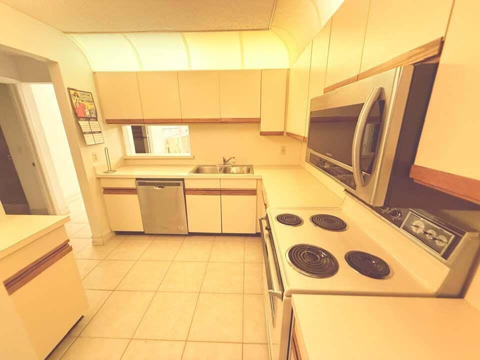 10062 Hickorywood Place, Boynton Beach, FL 33437 photo 14