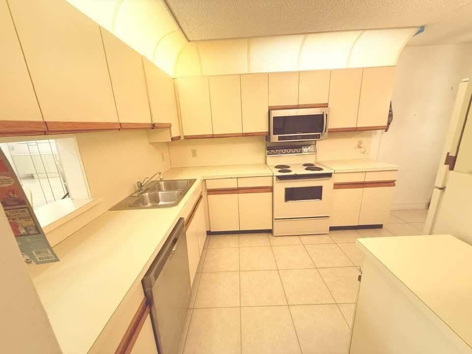 10062 Hickorywood Place, Boynton Beach, FL 33437 photo 23