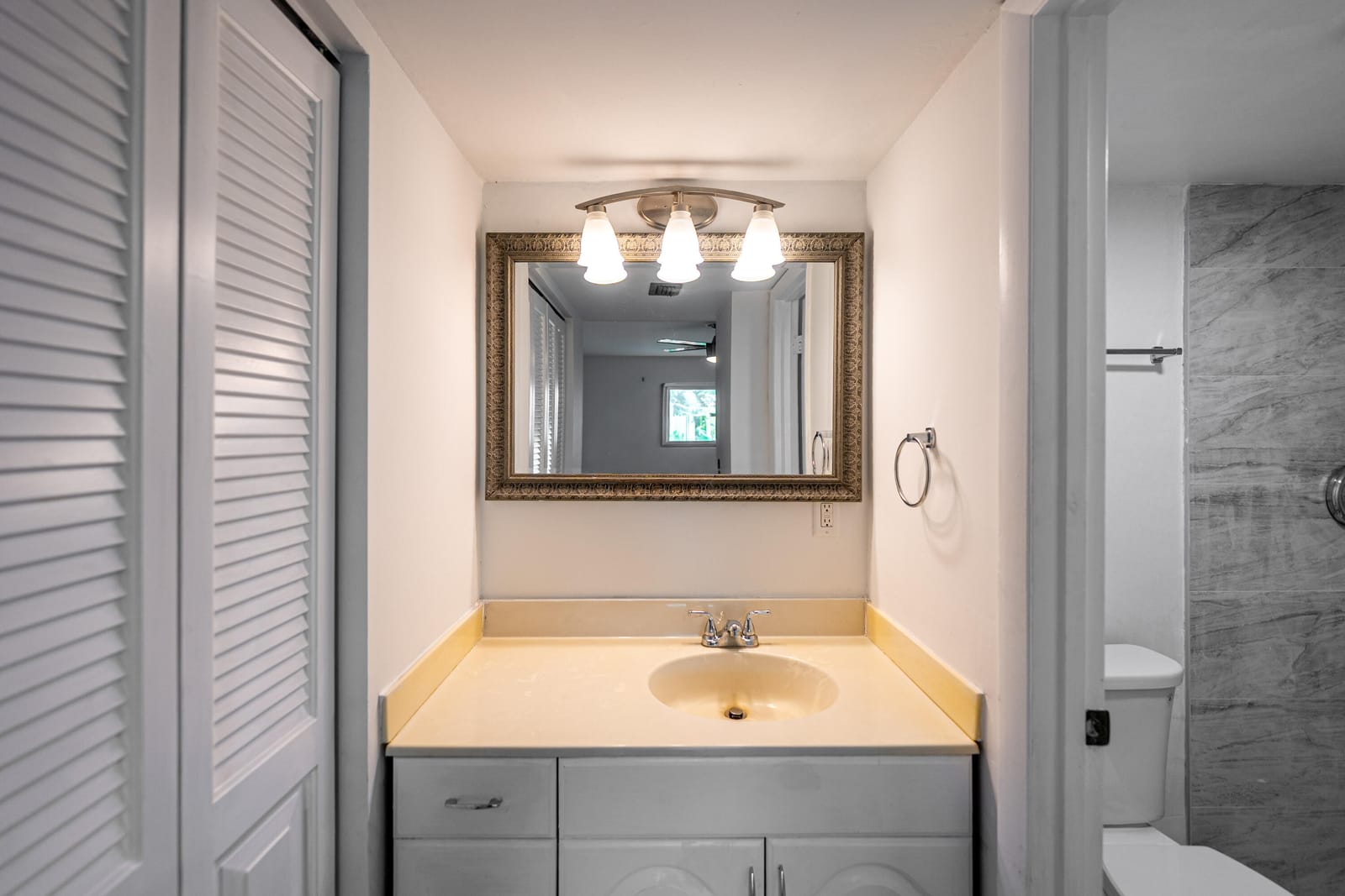 1166 6th Avenue B8 — photo 7