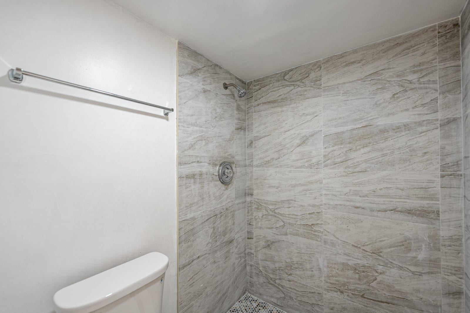 1166 6th Avenue B8 — photo 9