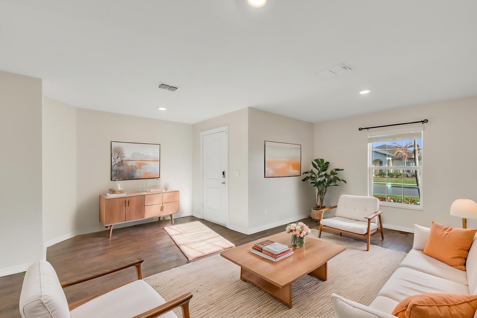 5532 Imagination Drive — photo 2