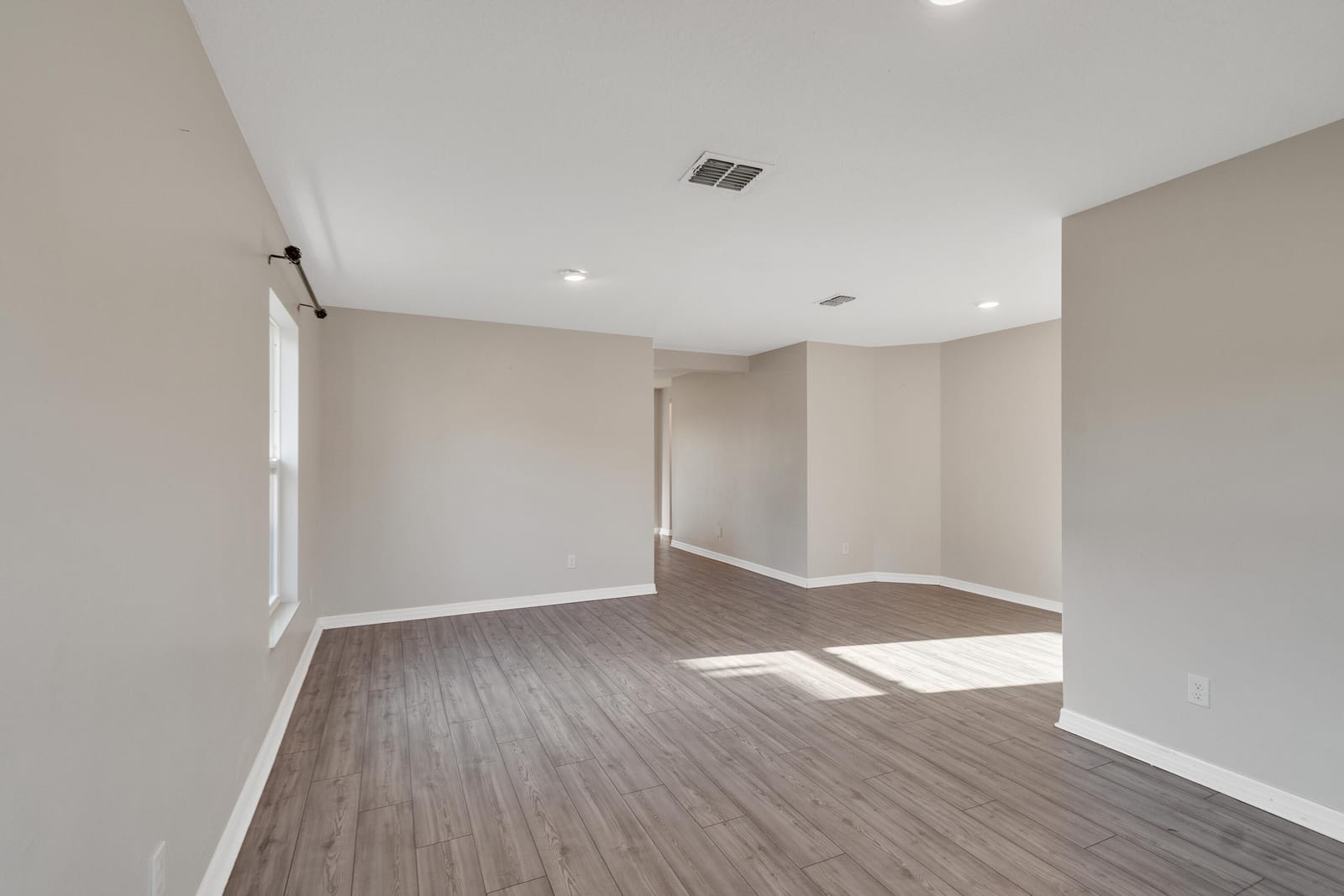 5532 Imagination Drive — photo 6