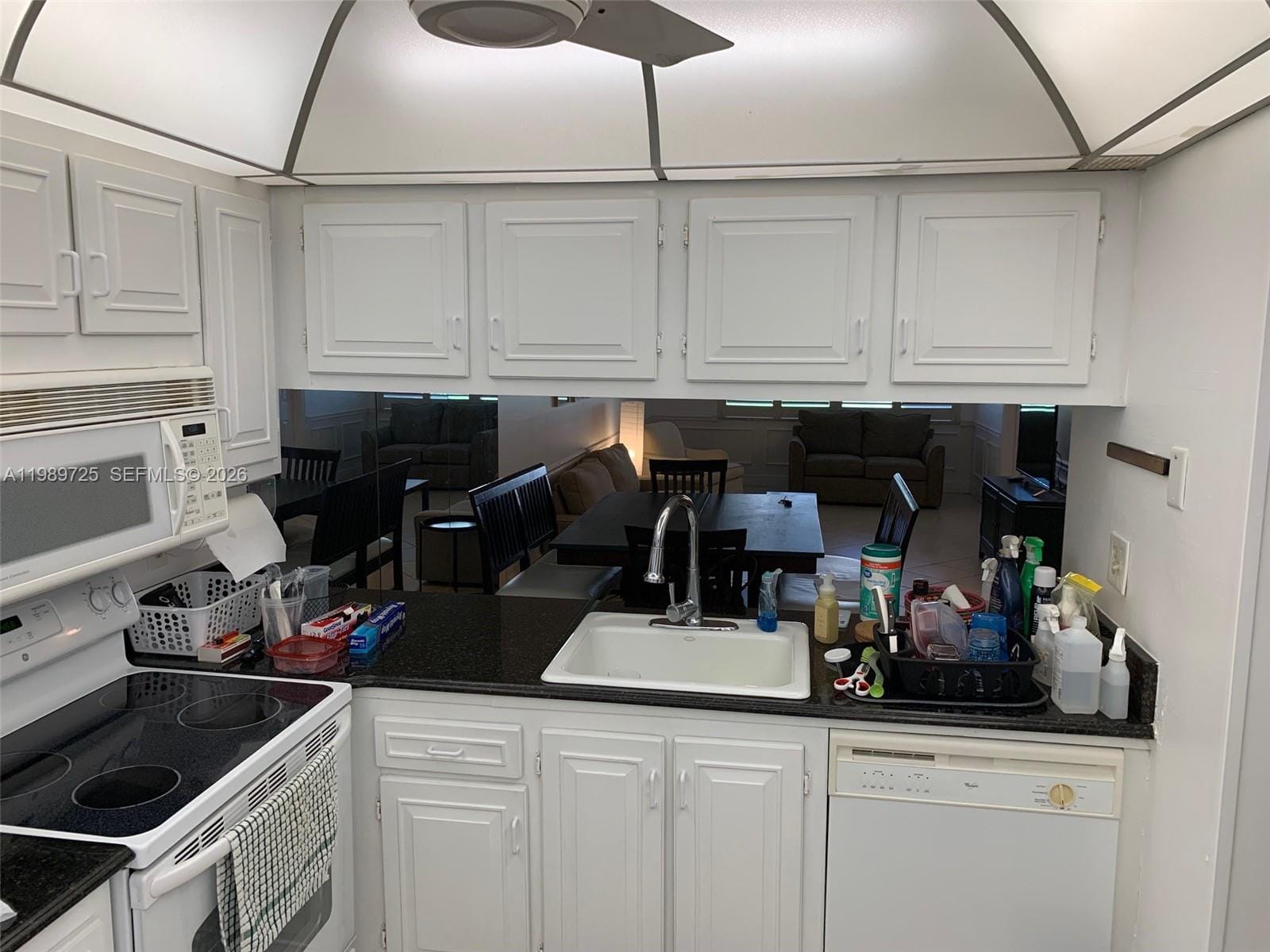 4801 Martinique Place H1 — photo 5