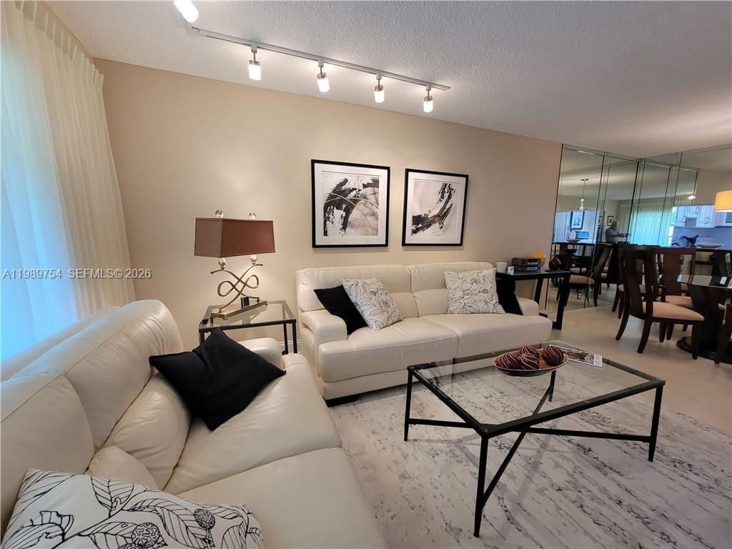 3774 Inverrary Boulevard 103P, Lauderhill, FL 33319, Lauderhill