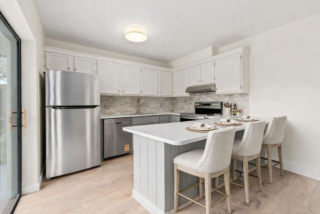 5675 SE Windsong Lane, Stuart, FL 34997