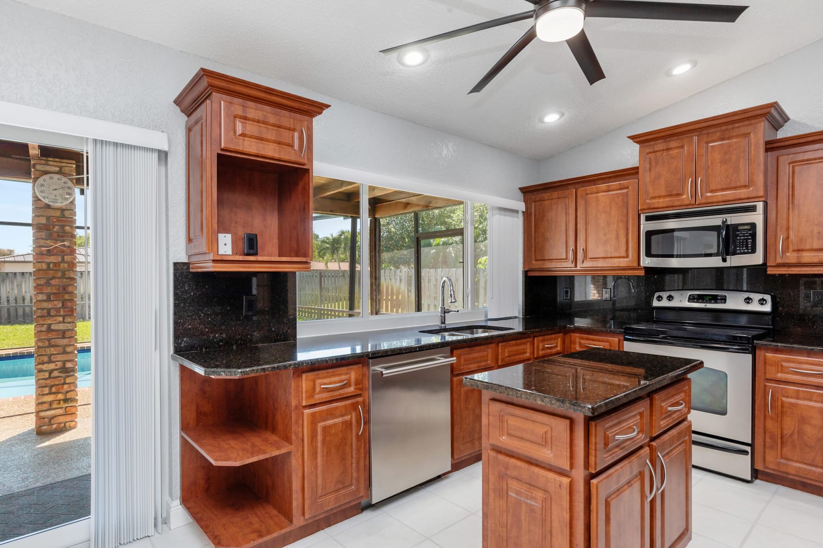 271 NW 89th Avenue, Coral Springs, FL 33071 photo 22