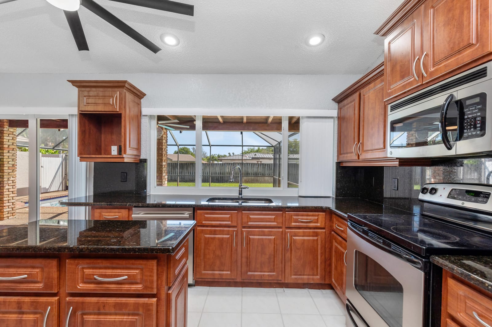 271 NW 89th Avenue, Coral Springs, FL 33071 photo 24